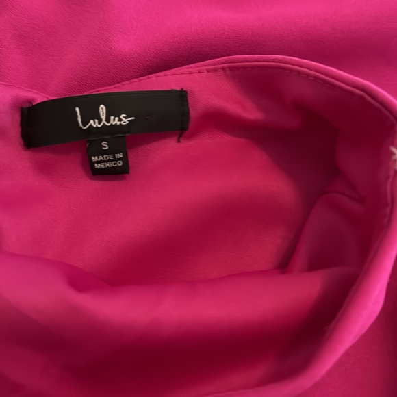 Lulu’s hot pink romper - Picture 3 of 3